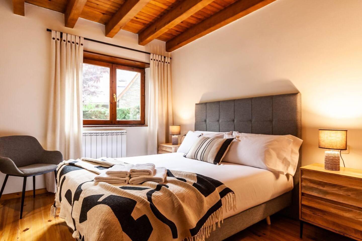 Espacioso Apartamento Con Jardin En Salardu Naut Aran Esterno foto