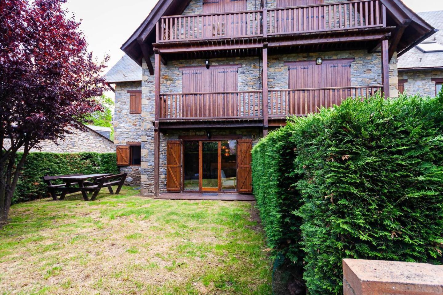 Espacioso Apartamento Con Jardin En Salardu Naut Aran Esterno foto